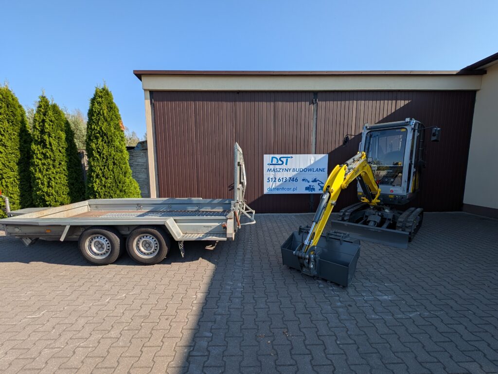 Wynajem minikoparki2